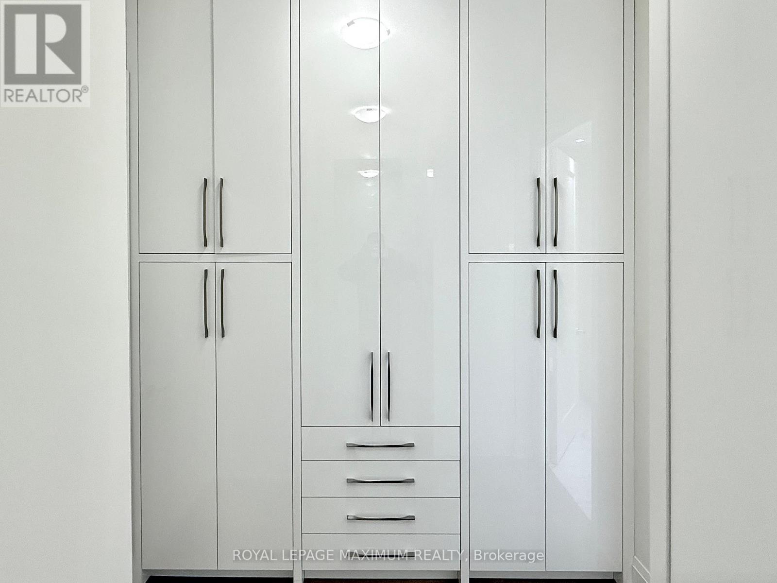 Ph 212 - 9000 Jane Street, Vaughan, Ontario  L4K 2M9 - Photo 19 - N12508424