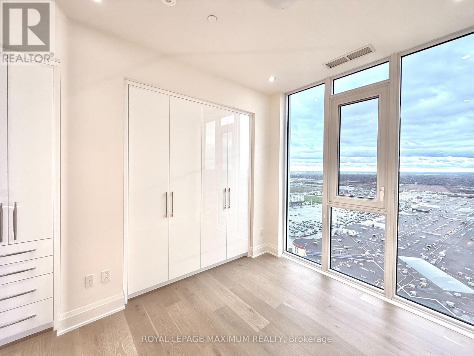 Ph 212 - 9000 Jane Street, Vaughan, Ontario  L4K 2M9 - Photo 28 - N12508424