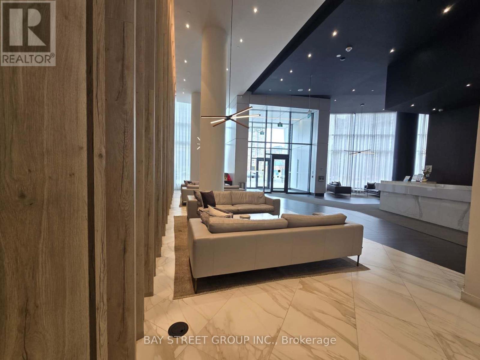 3010 - 3900 Confederation Parkway, Mississauga, Ontario L5B 0M3 - Photo 5 - W12498504