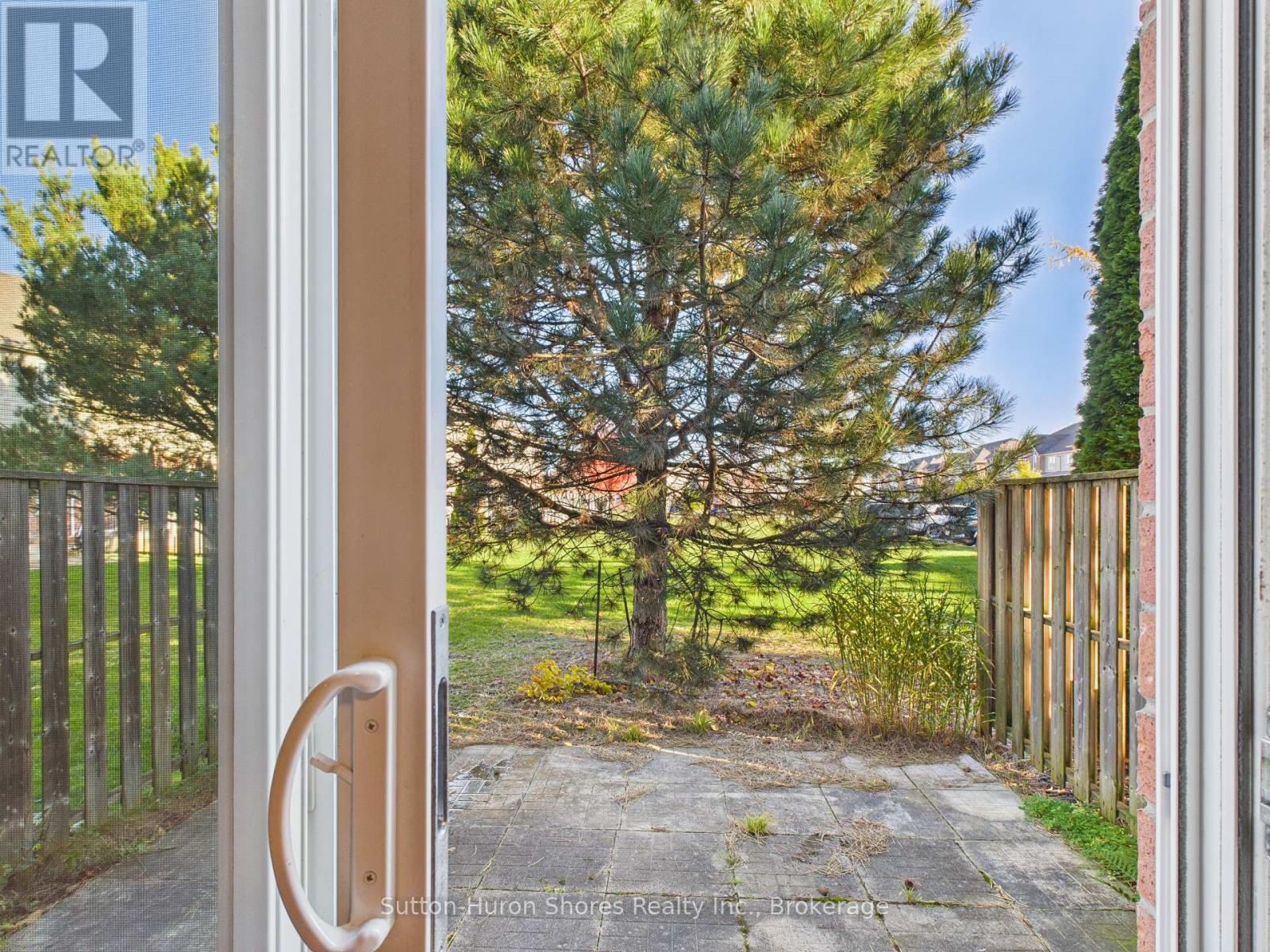 101 - 409 Joseph Street, Saugeen Shores, Ontario N0H 2C2 - Photo 11 - X12510634