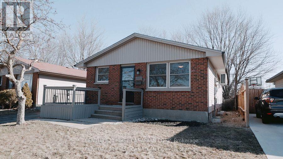 Main - 1072 Jalna Boulevard, London South, Ontario  N6E 2J5 - Photo 2 - X12510674