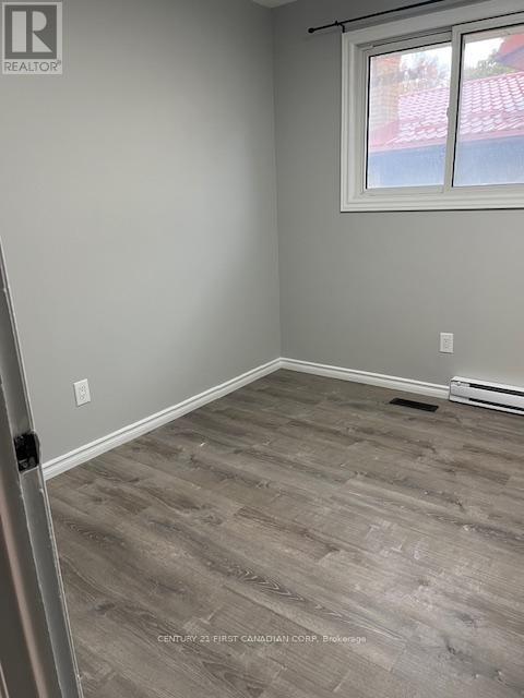 Main - 62 Wexford Avenue, London East, Ontario  N5V 1L9 - Photo 4 - X12510678