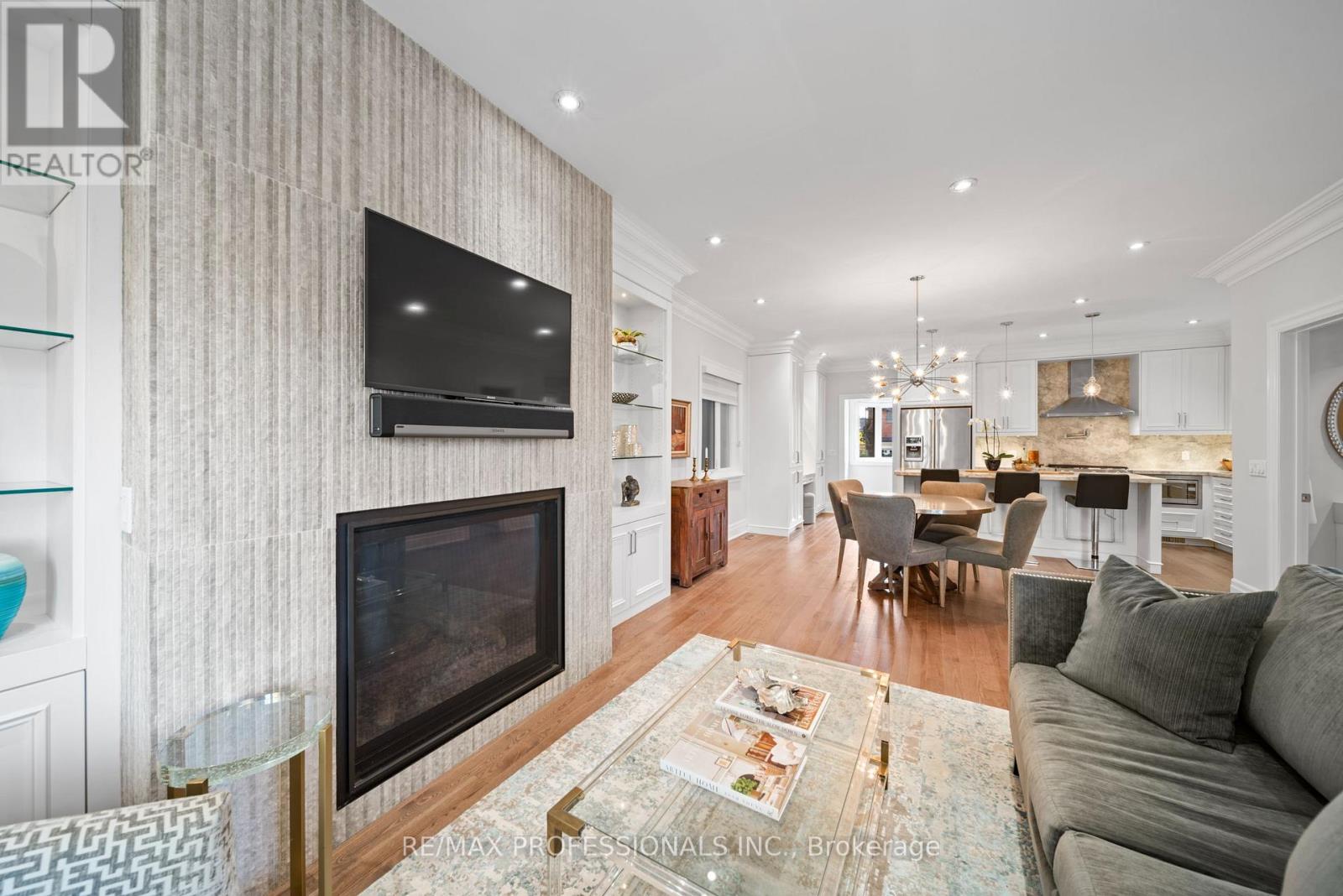 10 Ramsgate Road, Toronto, Ontario  M8V 2H2 - Photo 12 - W12510512