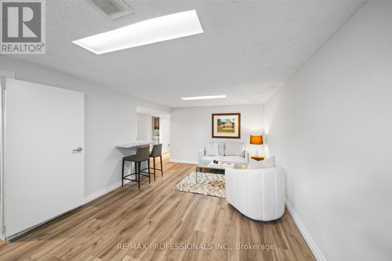 10 Ramsgate Road, Toronto, Ontario  M8V 2H2 - Photo 31 - W12510512