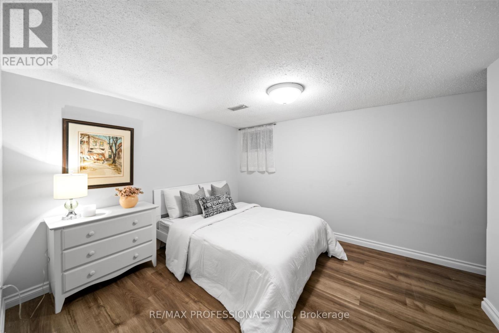 10 Ramsgate Road, Toronto, Ontario  M8V 2H2 - Photo 35 - W12510512