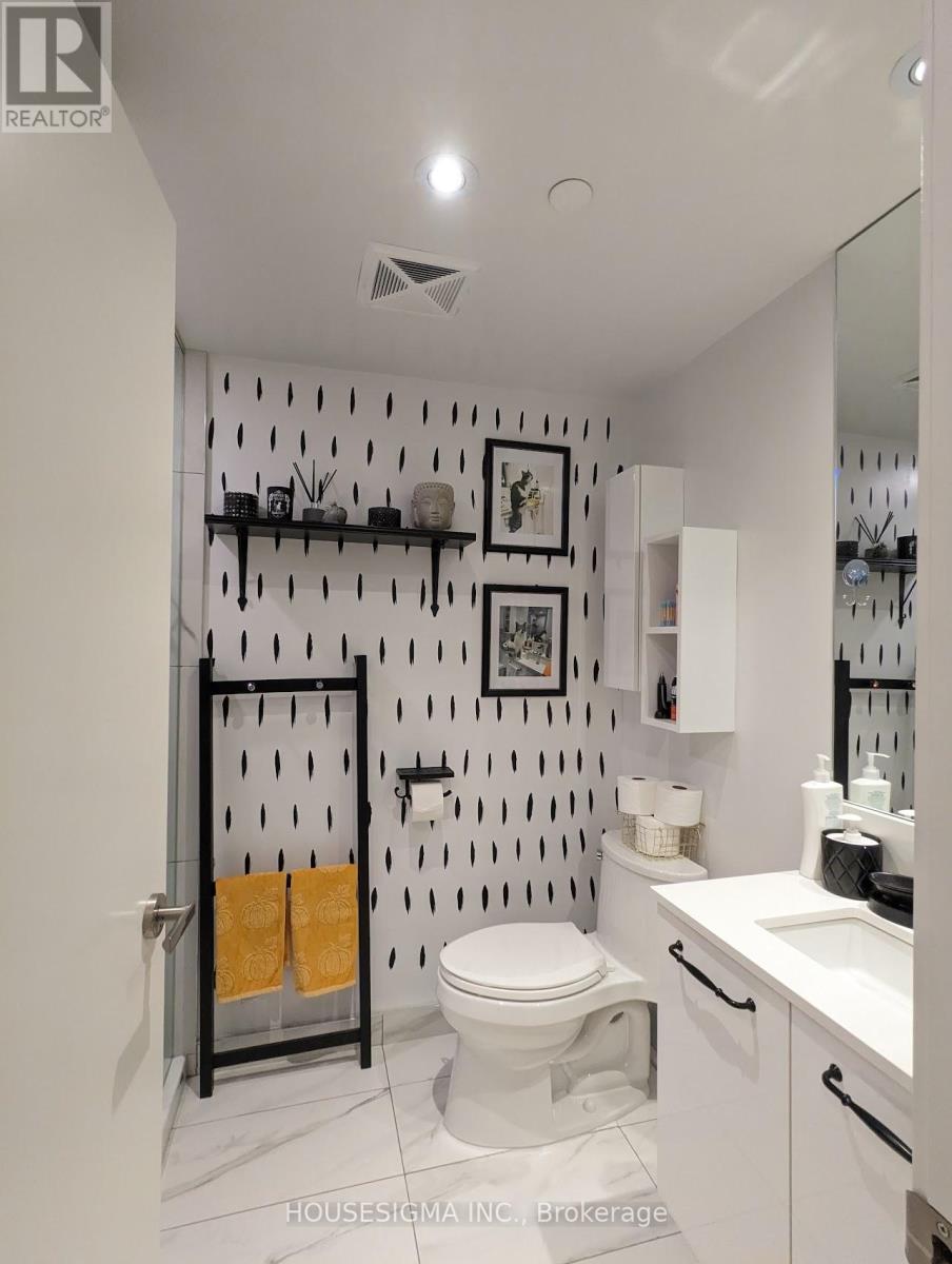 2204 - 195 Redpath Avenue, Toronto, Ontario  M4P 0E4 - Photo 11 - C12510684