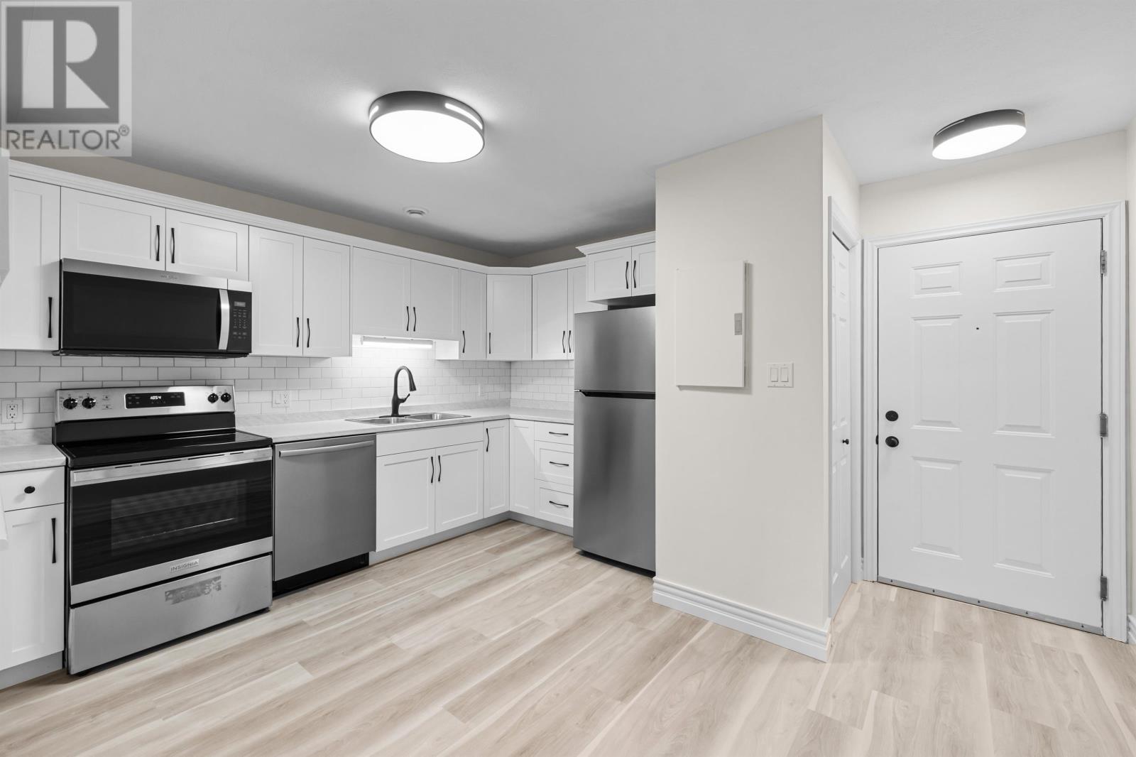 7 24 Waterview Heights, Charlottetown, Prince Edward Island  C1A 9J9 - Photo 11 - 202527301