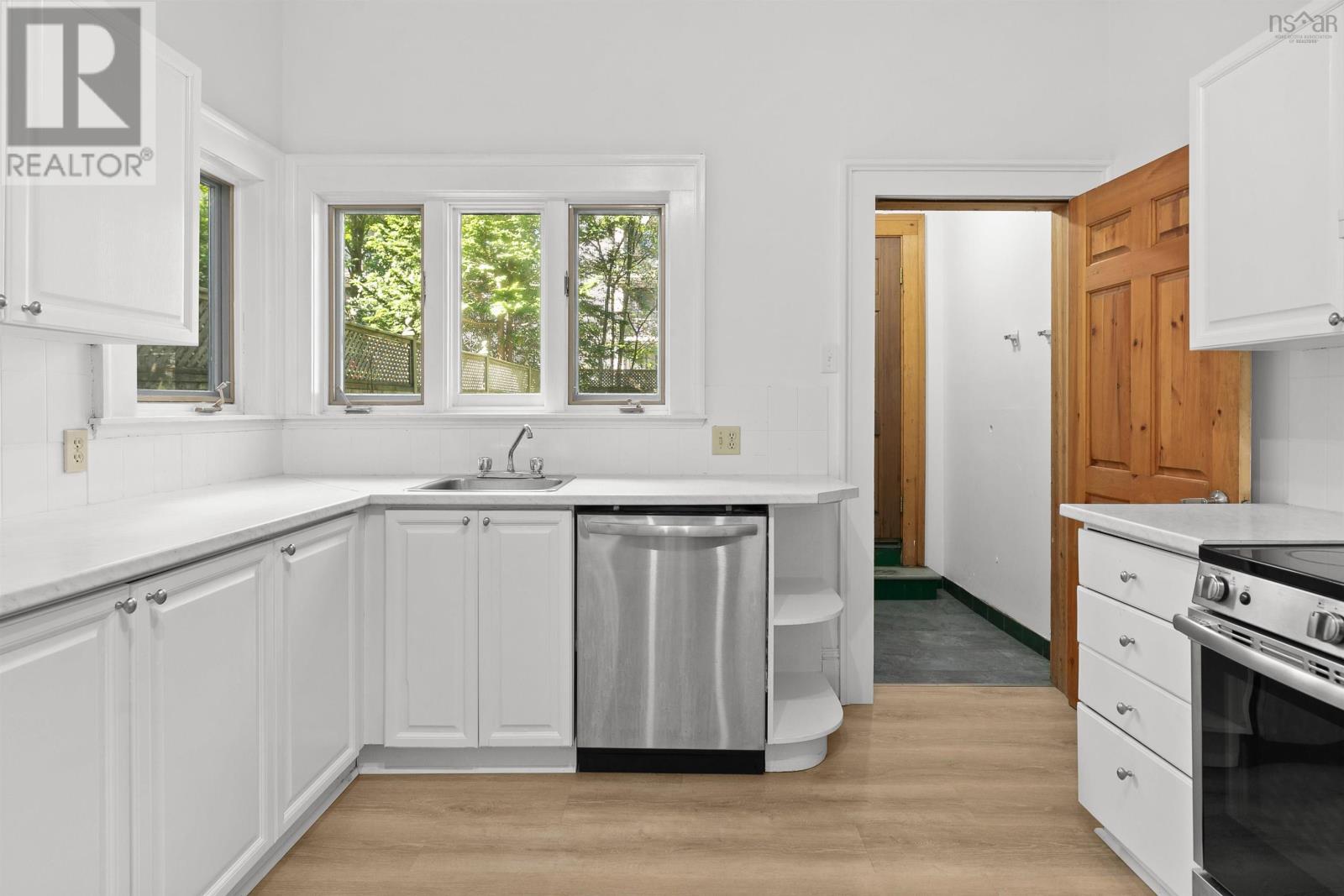 1056 Lucknow Street, Halifax, Nova Scotia  B3H 2T5 - Photo 27 - 202523828