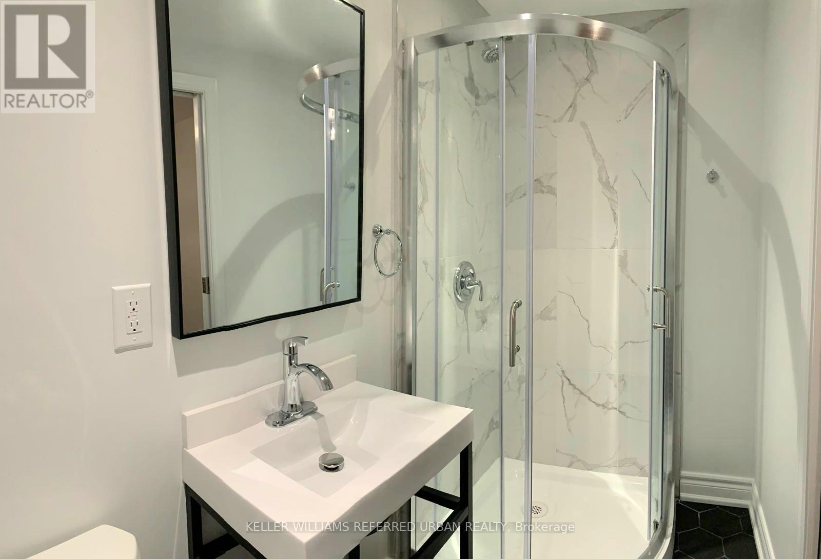 Main - 976 Timmins Gardens, Pickering, Ontario  L1W 2L2 - Photo 7 - E12510688