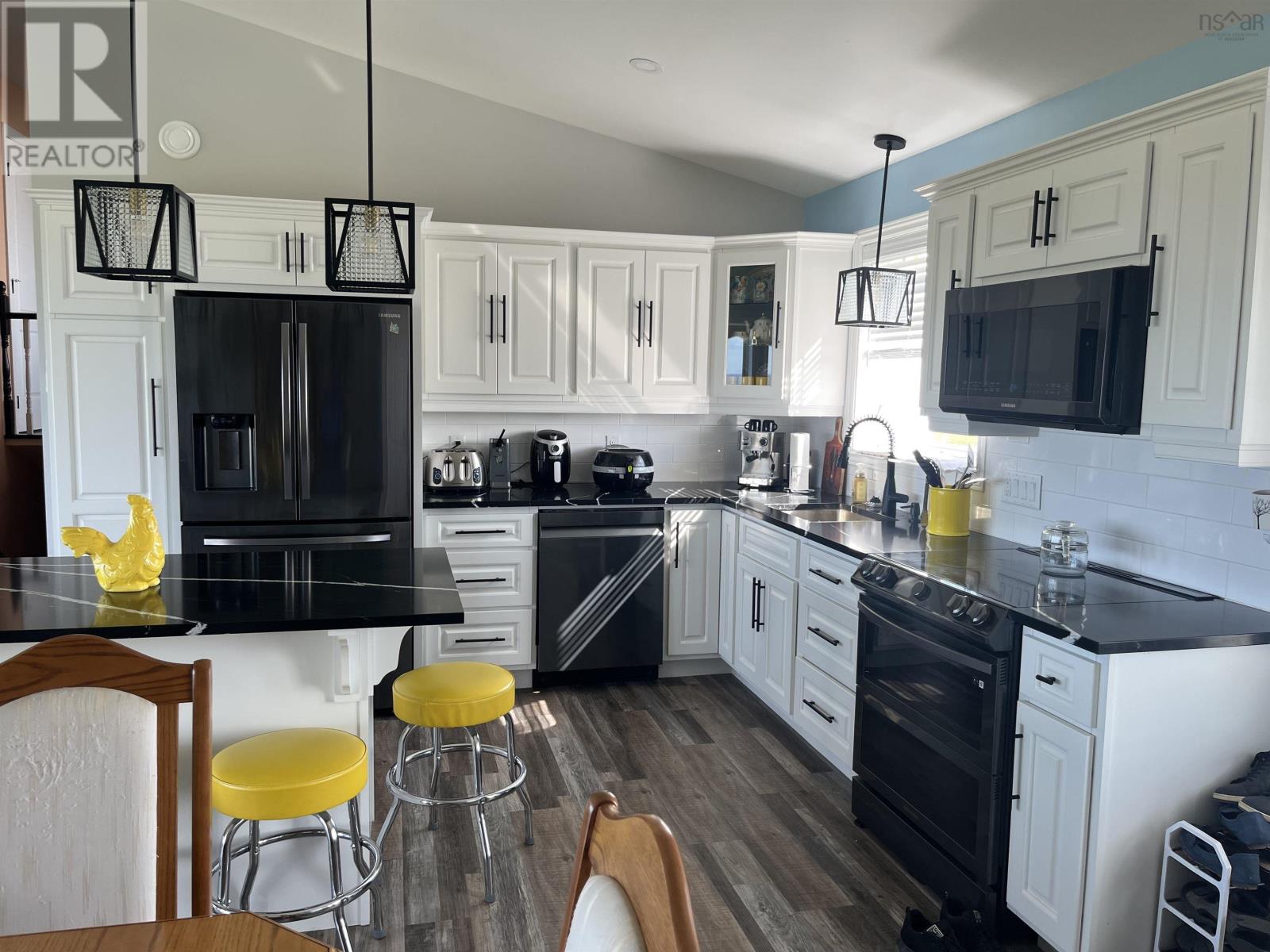 9 Khalsa Drive, Glace Bay, Nova Scotia  B1A 5Z1 - Photo 6 - 202525109