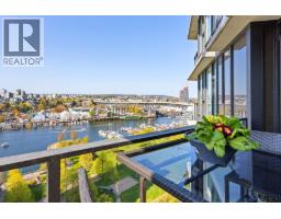 1902 455 BEACH CRESCENT