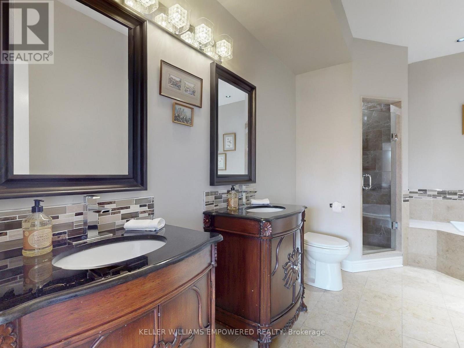 37 Tucker Court, Aurora, Ontario  L4G 7T2 - Photo 13 - N12510652