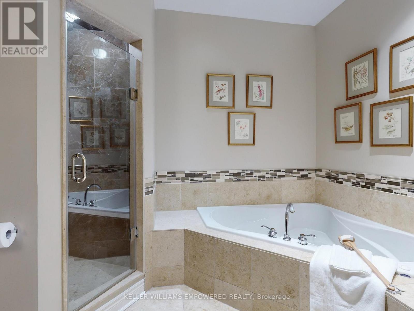 37 Tucker Court, Aurora, Ontario  L4G 7T2 - Photo 14 - N12510652