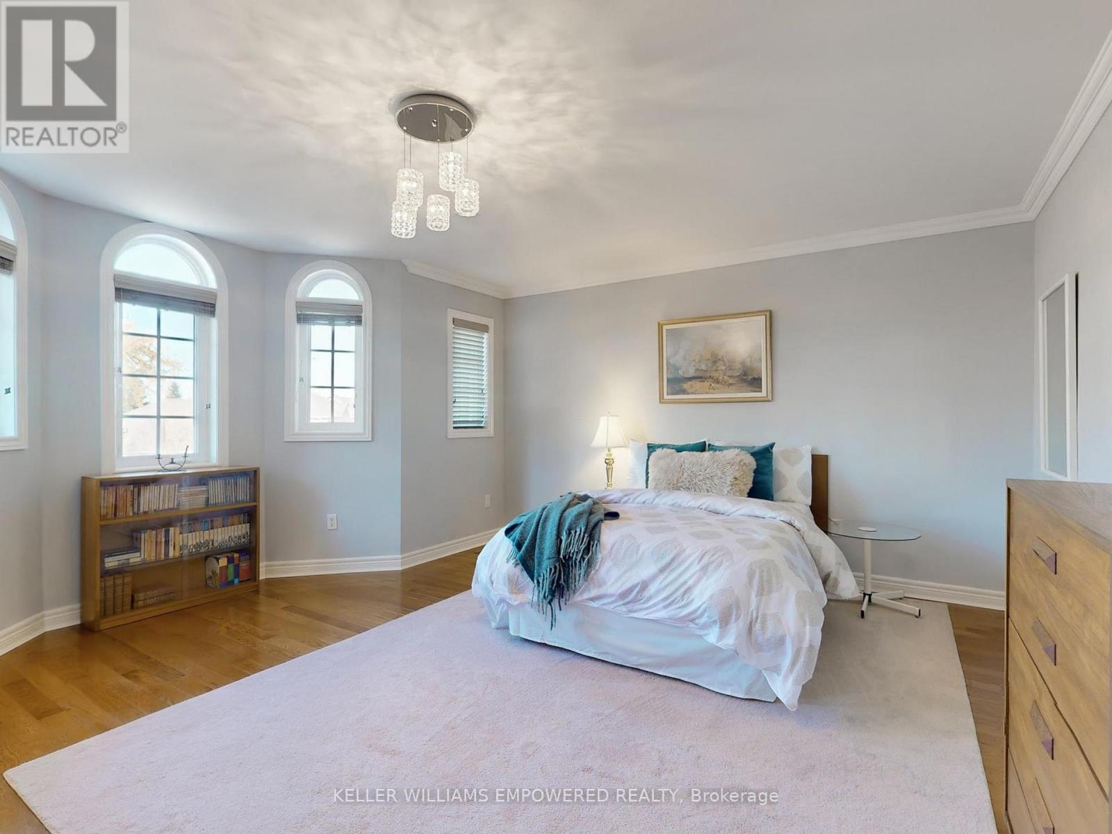 37 Tucker Court, Aurora, Ontario  L4G 7T2 - Photo 19 - N12510652