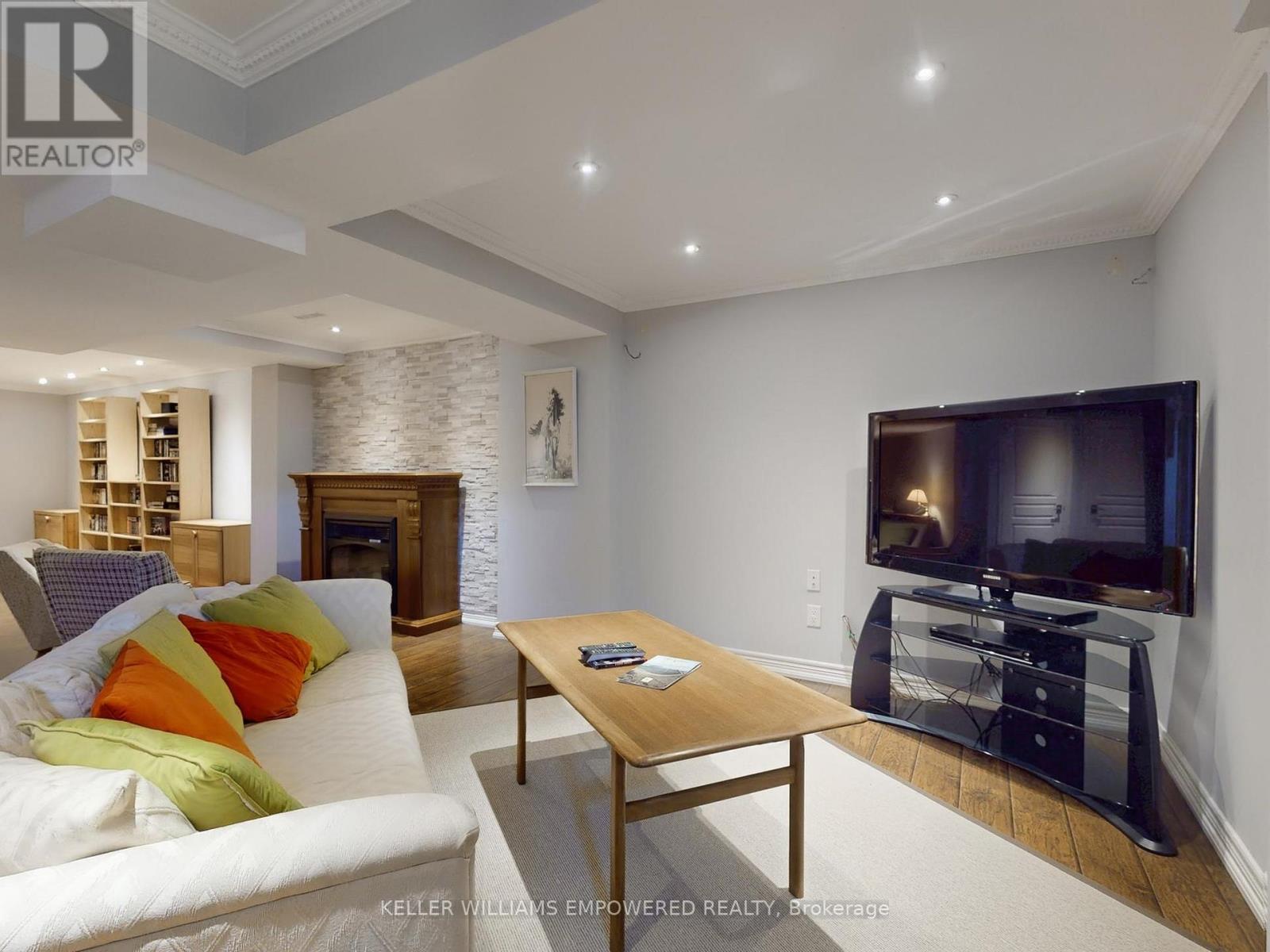 37 Tucker Court, Aurora, Ontario  L4G 7T2 - Photo 27 - N12510652