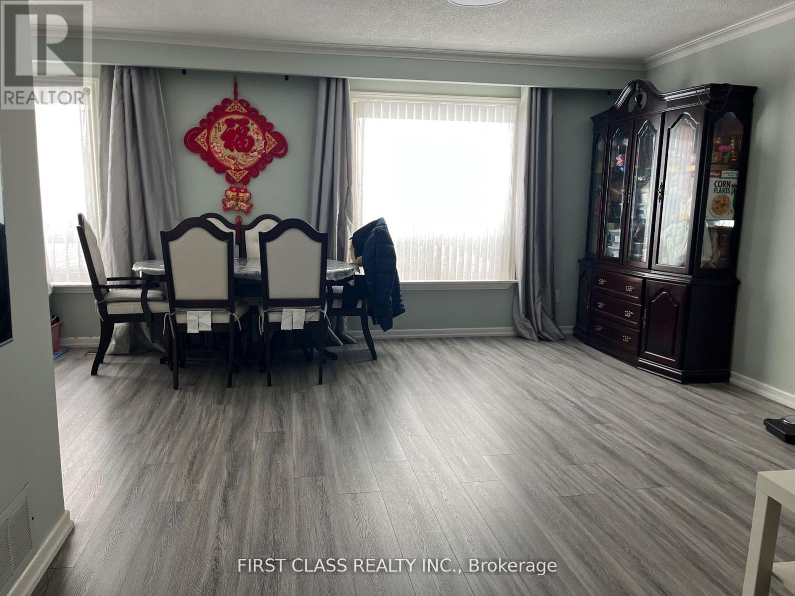 Upper - 14 Pringle Avenue, Markham, Ontario  L3P 2P4 - Photo 2 - N12510654