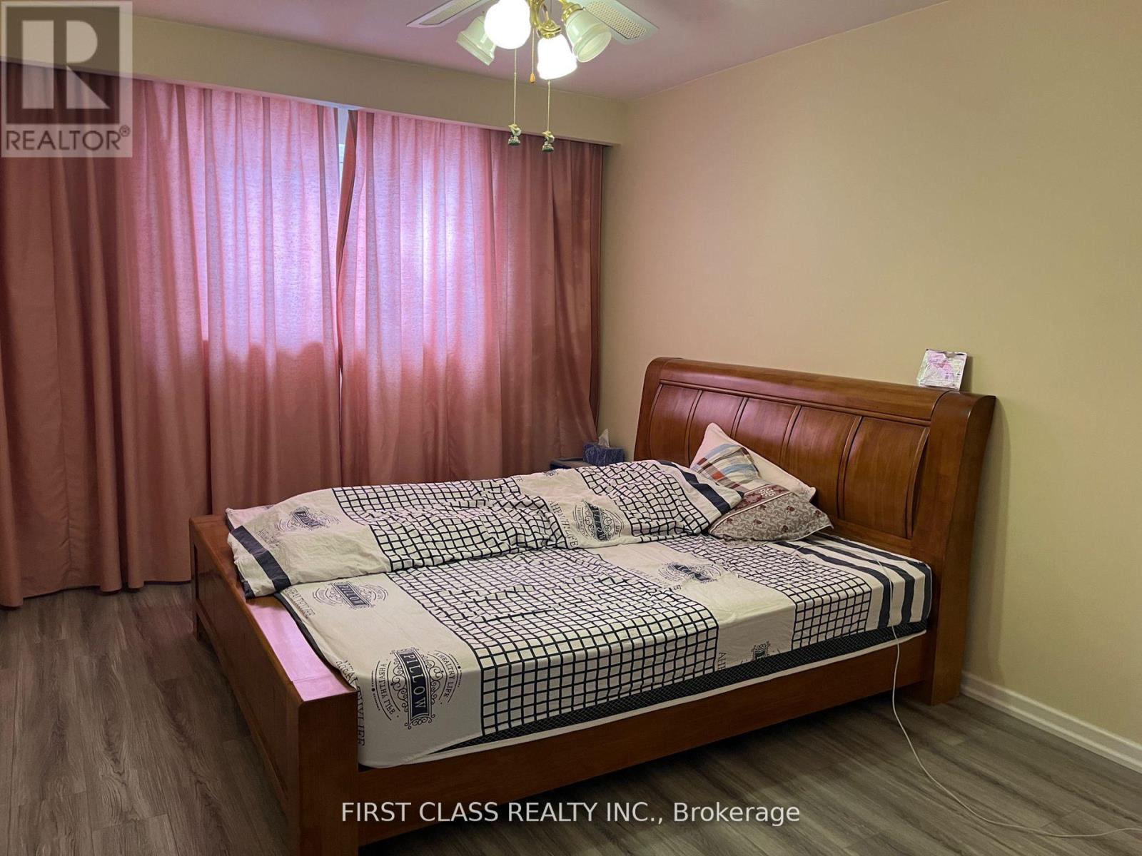 Upper - 14 Pringle Avenue, Markham, Ontario  L3P 2P4 - Photo 6 - N12510654