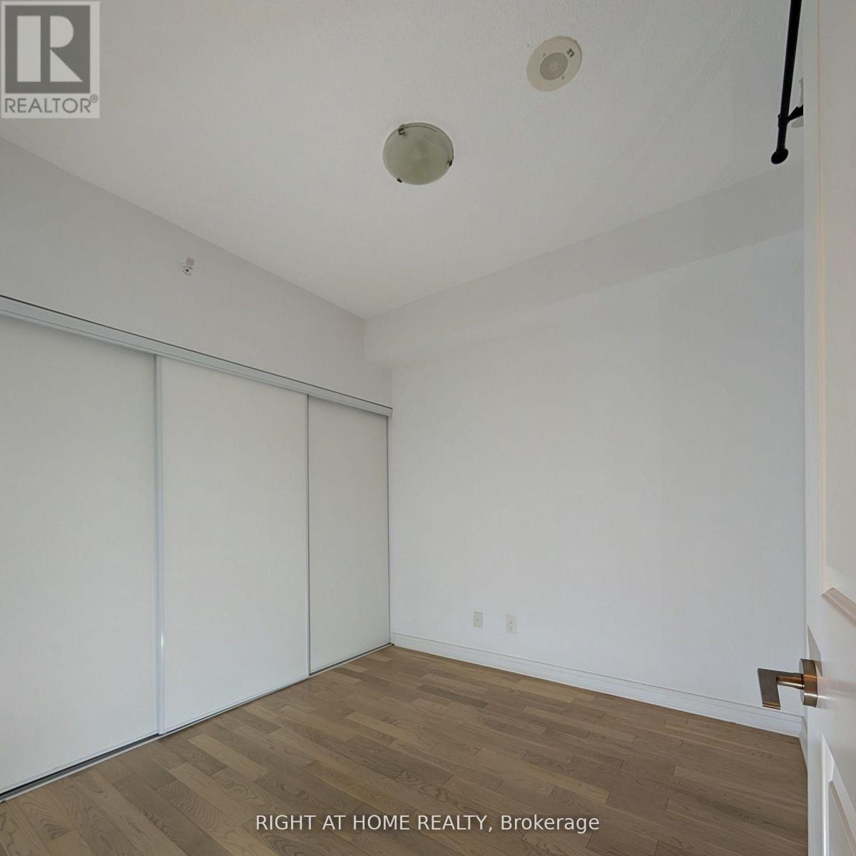 Sw416 - 9191 Yonge Street, Richmond Hill, Ontario  L4C 1E2 - Photo 17 - N12510662