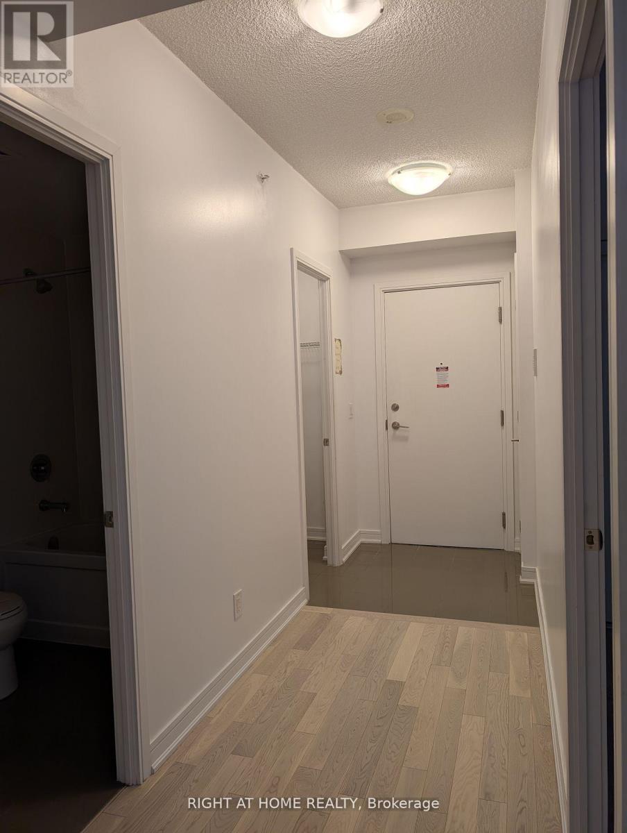 Sw416 - 9191 Yonge Street, Richmond Hill, Ontario  L4C 1E2 - Photo 8 - N12510662