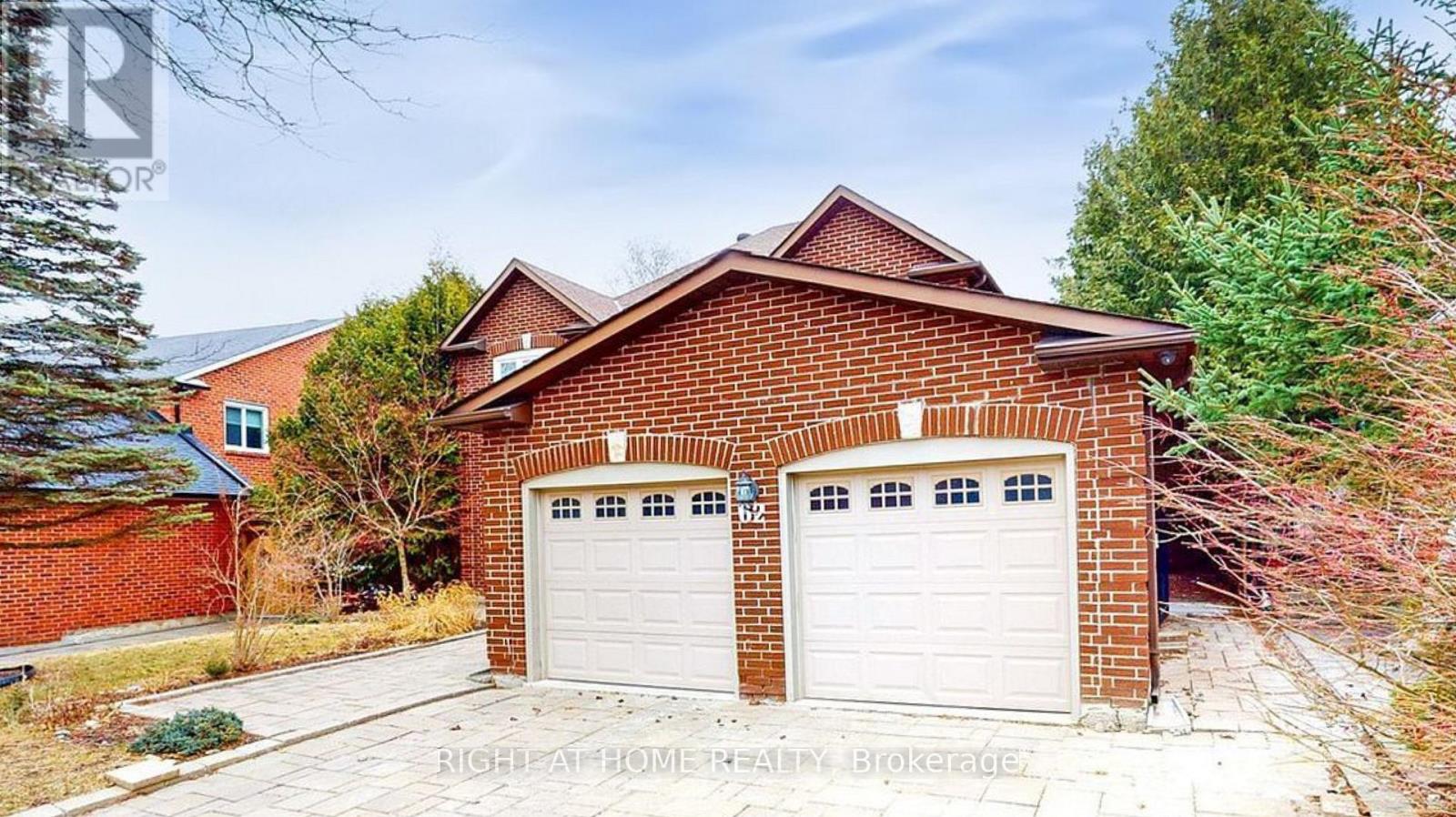 LOWER 2 - 62 MCCLENNY DRIVE, Aurora, Ontario