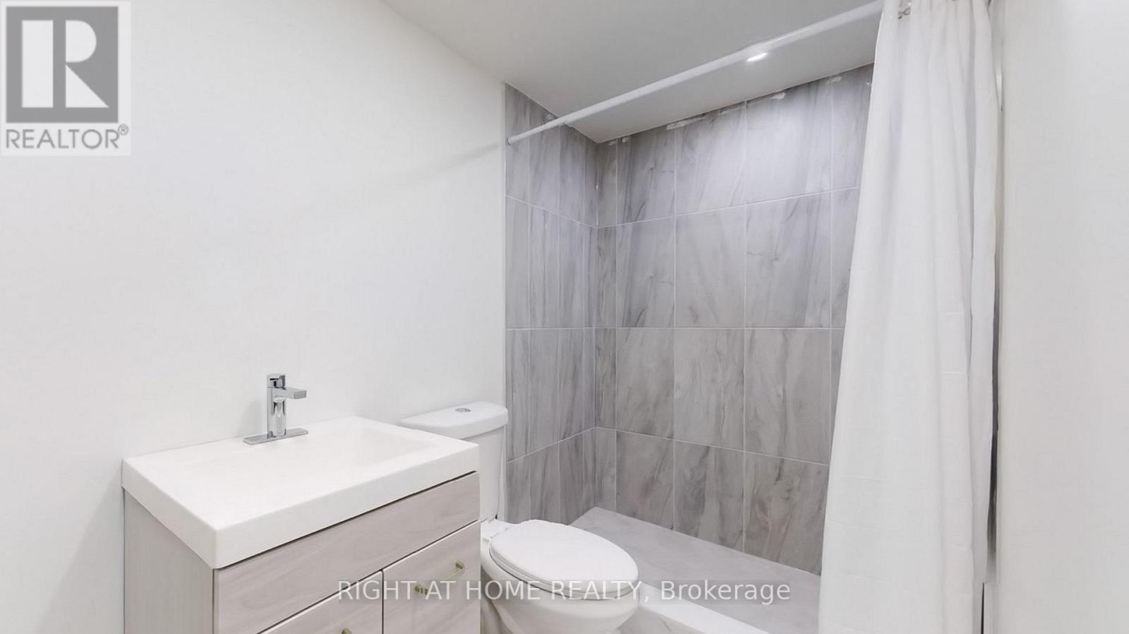 Lower 2 - 62 Mcclenny Drive, Aurora, Ontario  L4G 5N6 - Photo 10 - N12510682