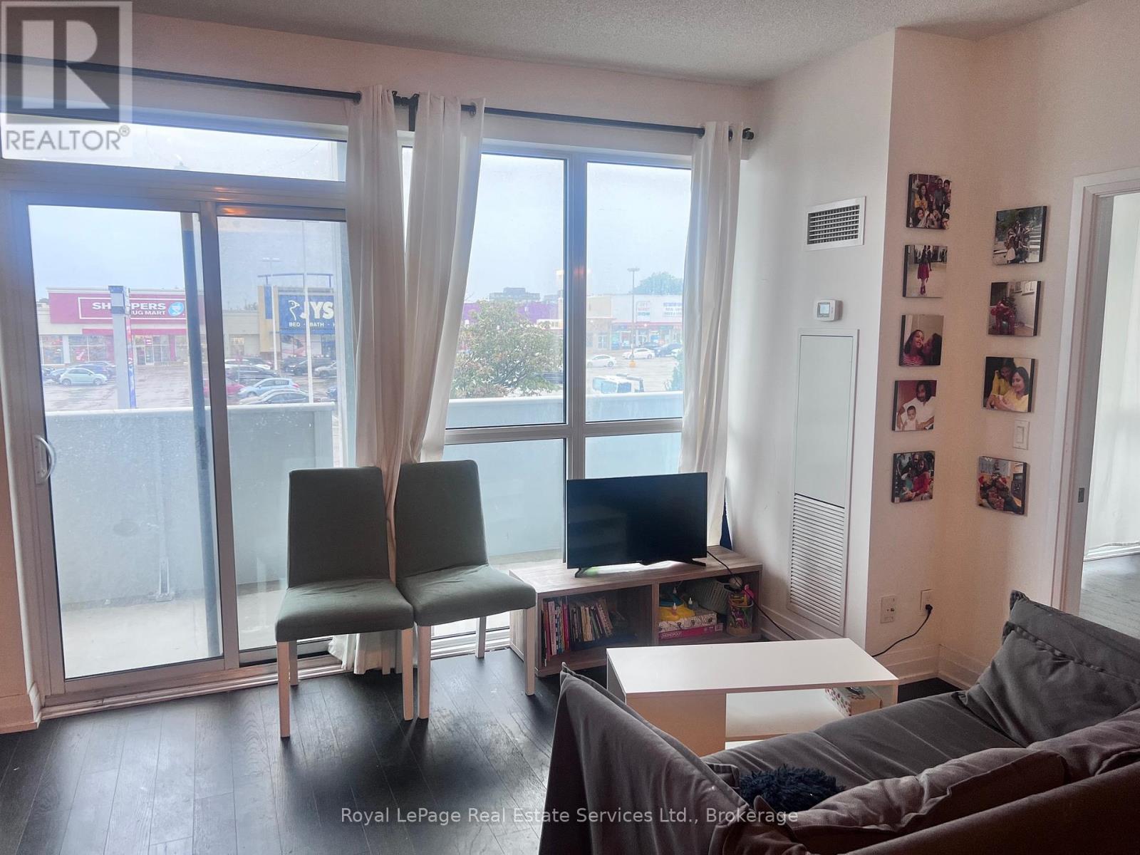 224 - 65 Speers Road, Oakville, Ontario  L6K 3V5 - Photo 5 - W12510700