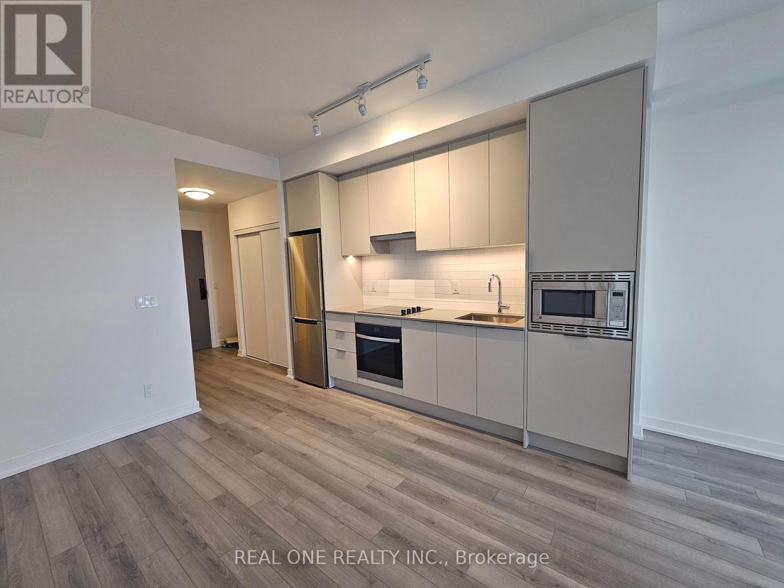 907 - 3071 Trafalgar Road, Oakville, Ontario  L6H 8C6 - Photo 10 - W12510636