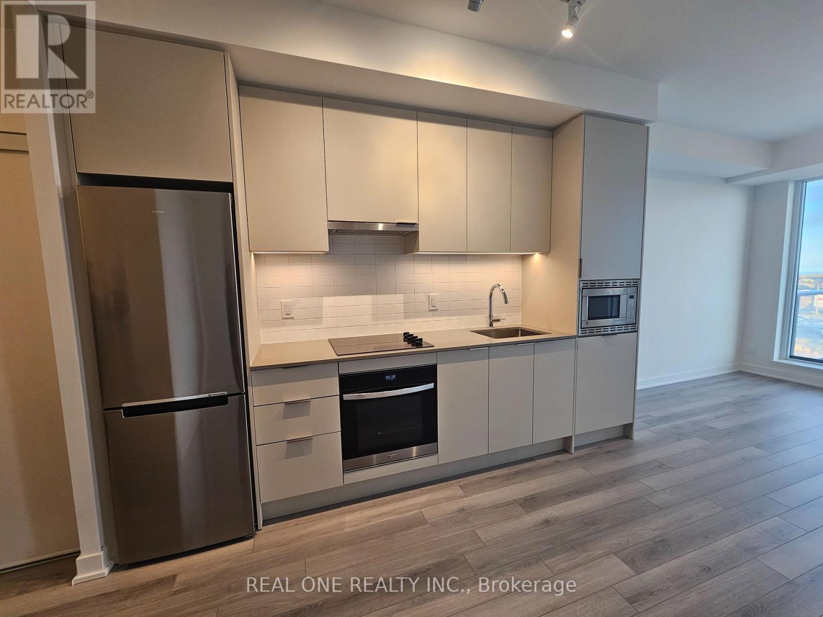 907 - 3071 Trafalgar Road, Oakville, Ontario  L6H 8C6 - Photo 8 - W12510636