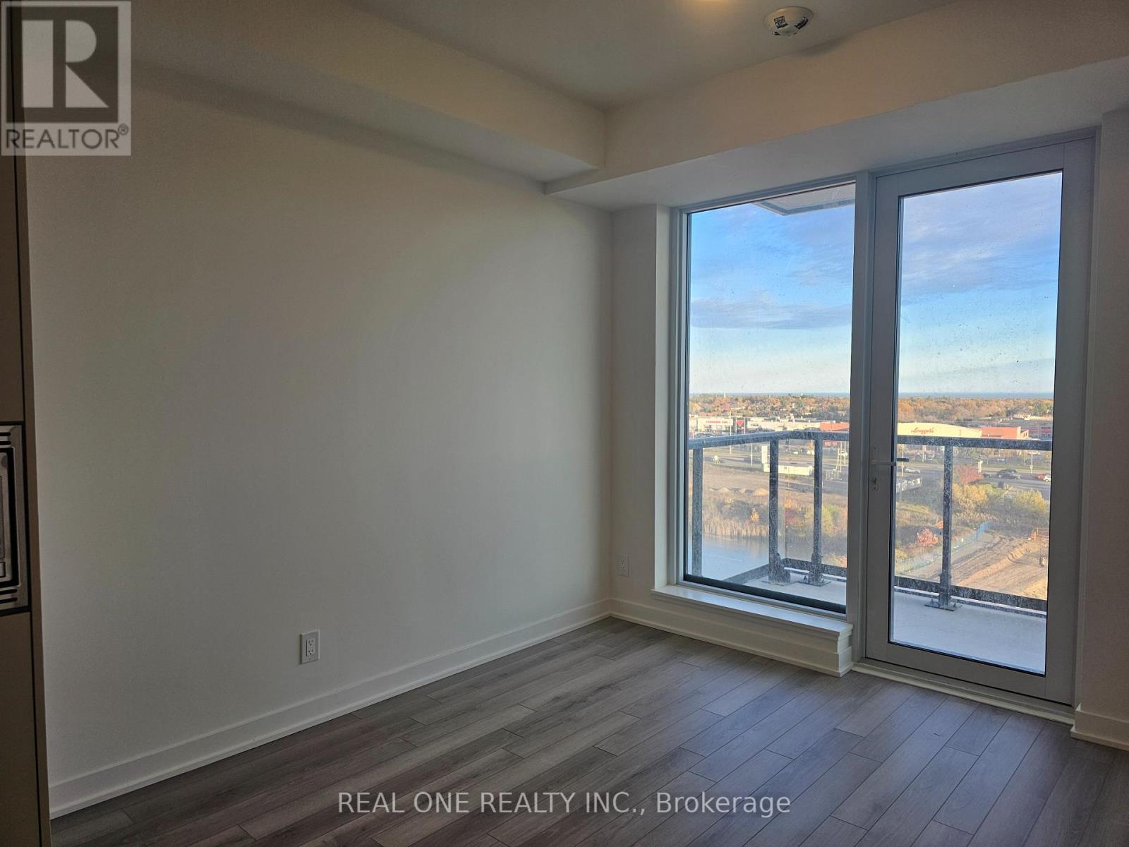 907 - 3071 Trafalgar Road, Oakville, Ontario  L6H 8C6 - Photo 9 - W12510636