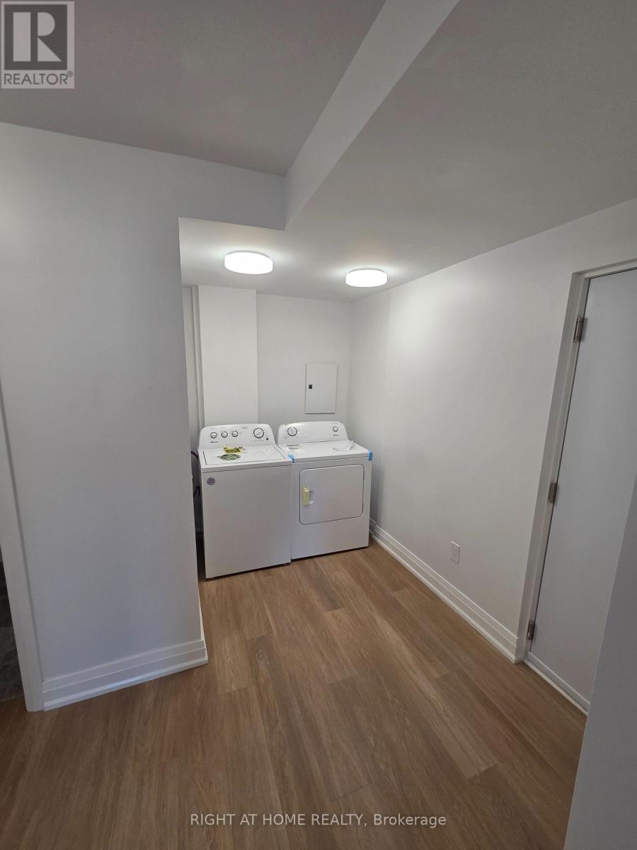 78a - 76 Lakeshore Road E, Mississauga, Ontario  L5G 1E1 - Photo 3 - W12510668