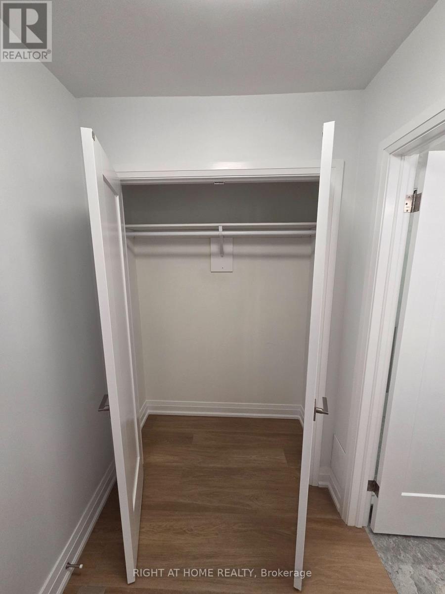 78a - 76 Lakeshore Road E, Mississauga, Ontario  L5G 1E1 - Photo 5 - W12510668