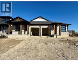 104 THACKERAY Way, Harriston, Ontario