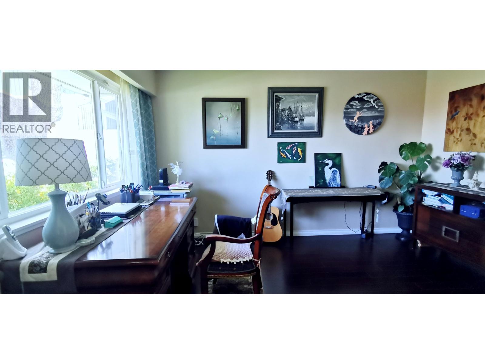 5681 Sardis Crescent, Burnaby, British Columbia V5H 3K4 - Photo 8 - R3064891