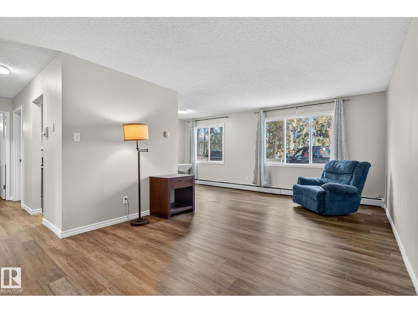#6 10035 155 St Nw, Edmonton, Alberta T5P 2L4 - Photo 10 - E4464735