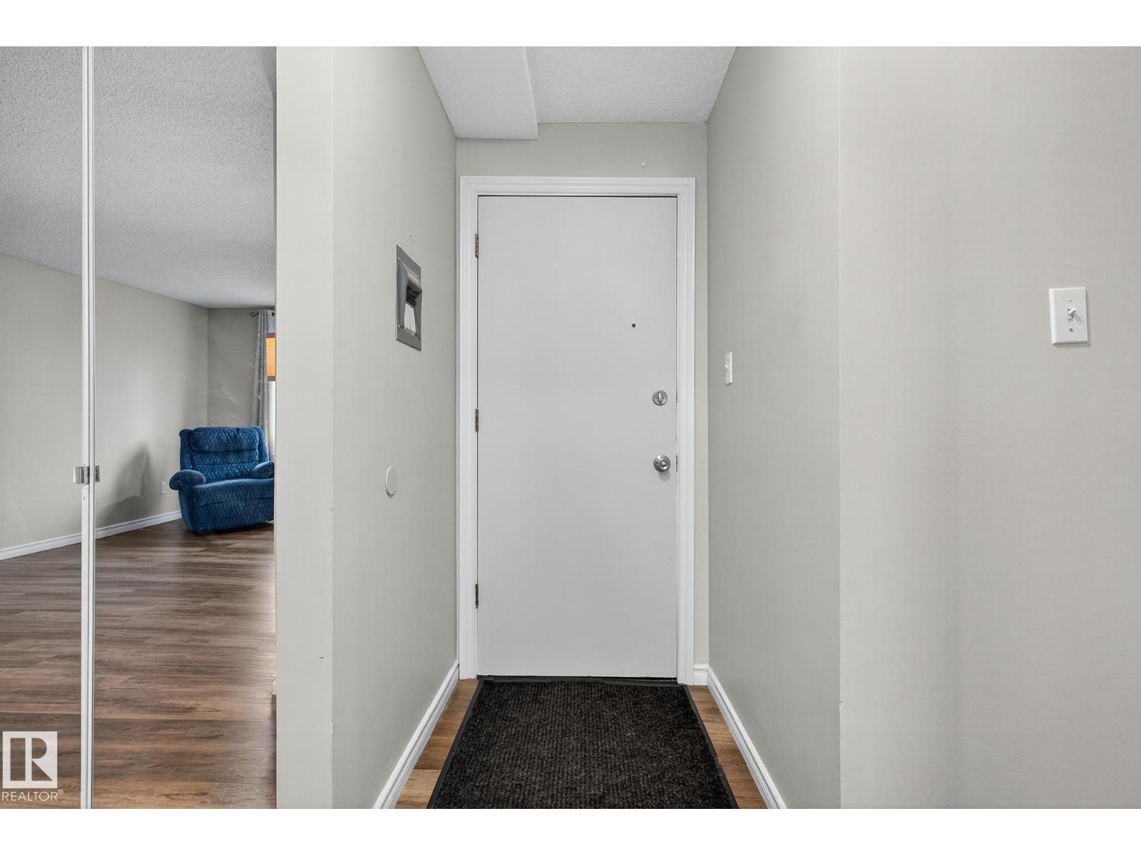 #6 10035 155 St Nw, Edmonton, Alberta T5P 2L4 - Photo 8 - E4464735