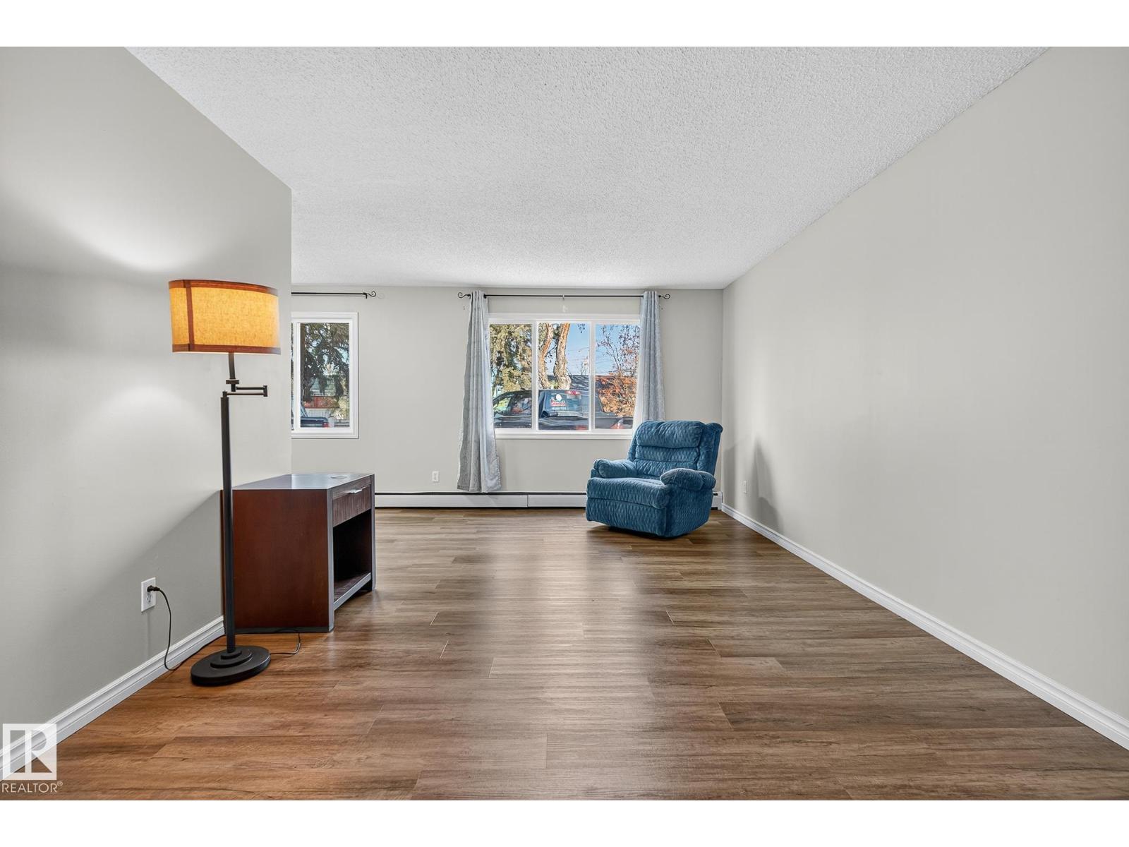 #6 10035 155 St Nw, Edmonton, Alberta T5P 2L4 - Photo 9 - E4464735