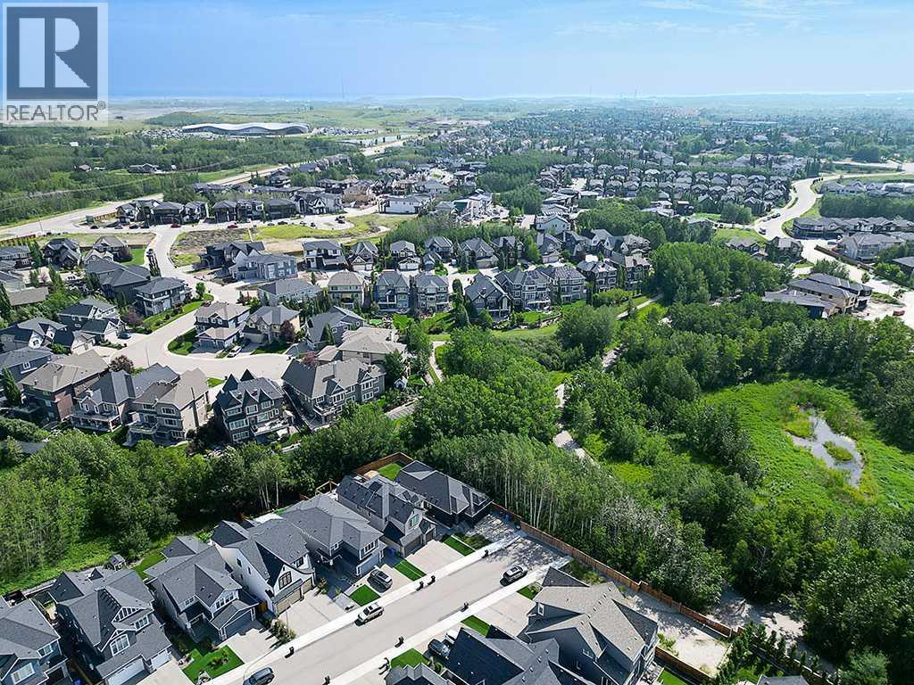 Property at 125 Rockyvale Green NW image 4