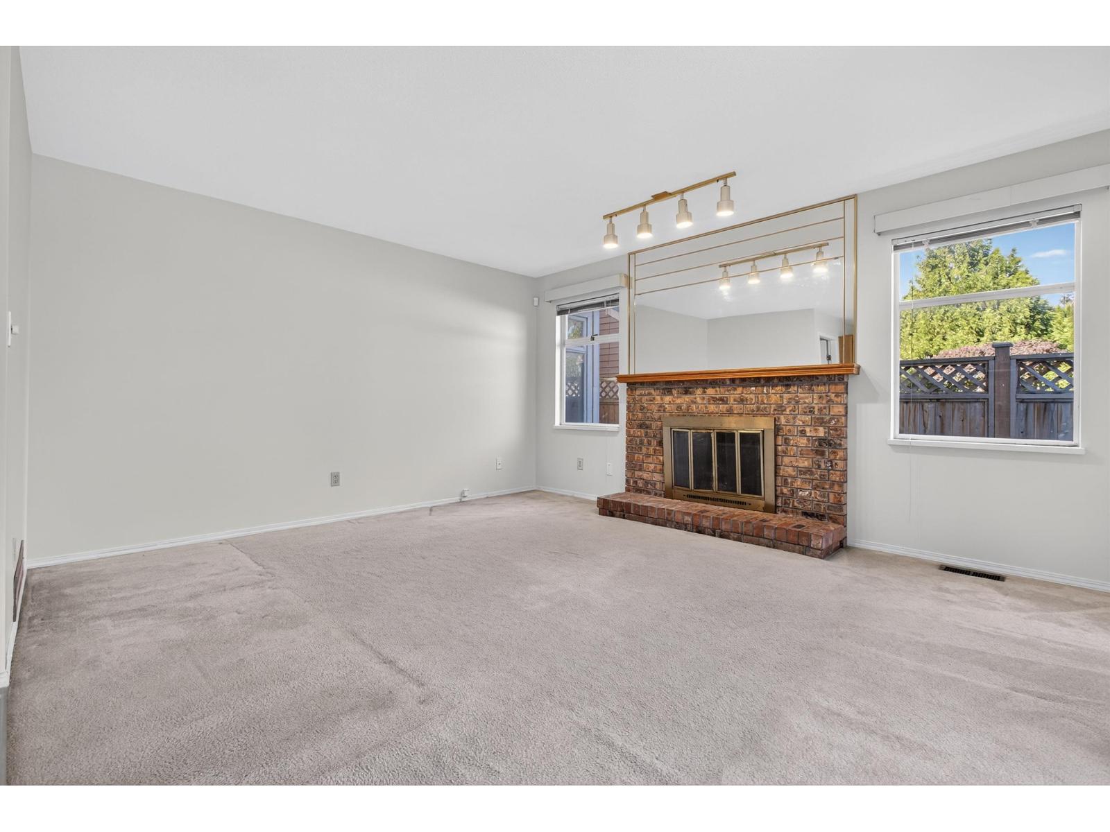 10512 Woodglen Place, Surrey, British Columbia  V4N 1V3 - Photo 7 - R3063773