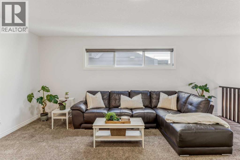 50 Riviera View, Cochrane, Alberta