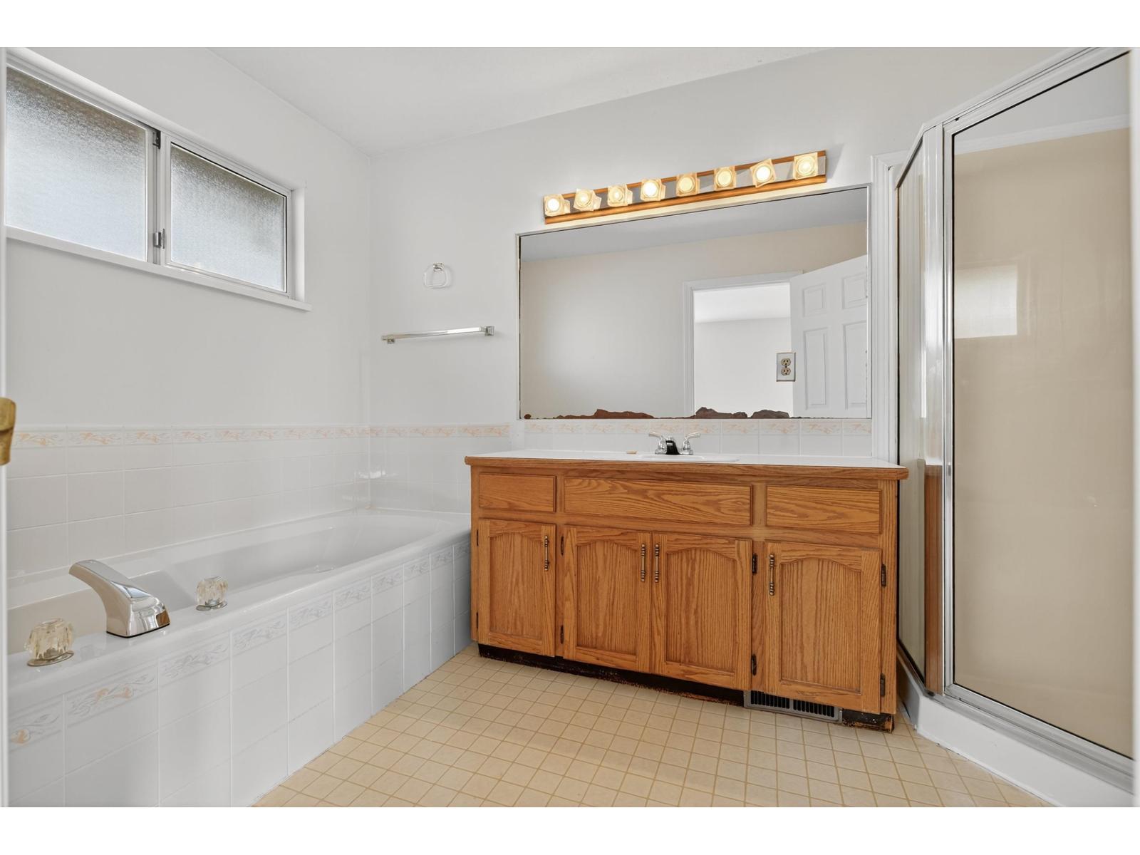 10512 Woodglen Place, Surrey, British Columbia  V4N 1V3 - Photo 24 - R3063773