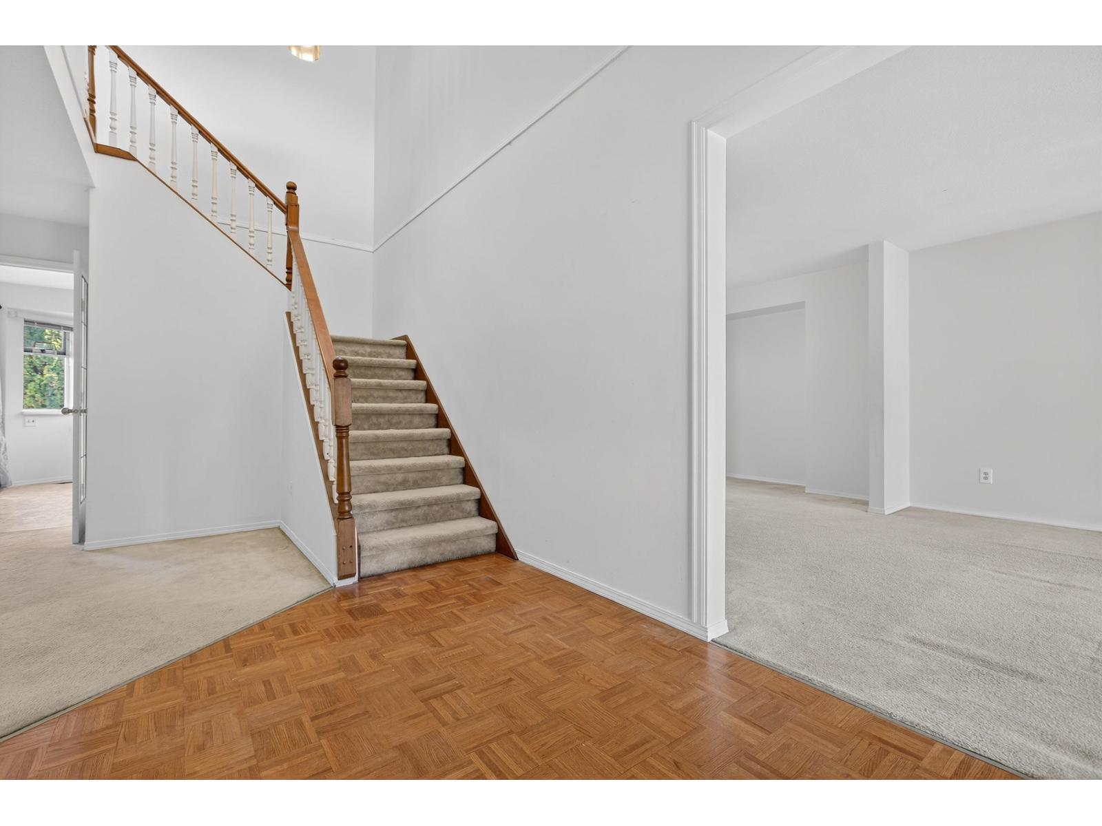 10512 Woodglen Place, Surrey, British Columbia  V4N 1V3 - Photo 6 - R3063773