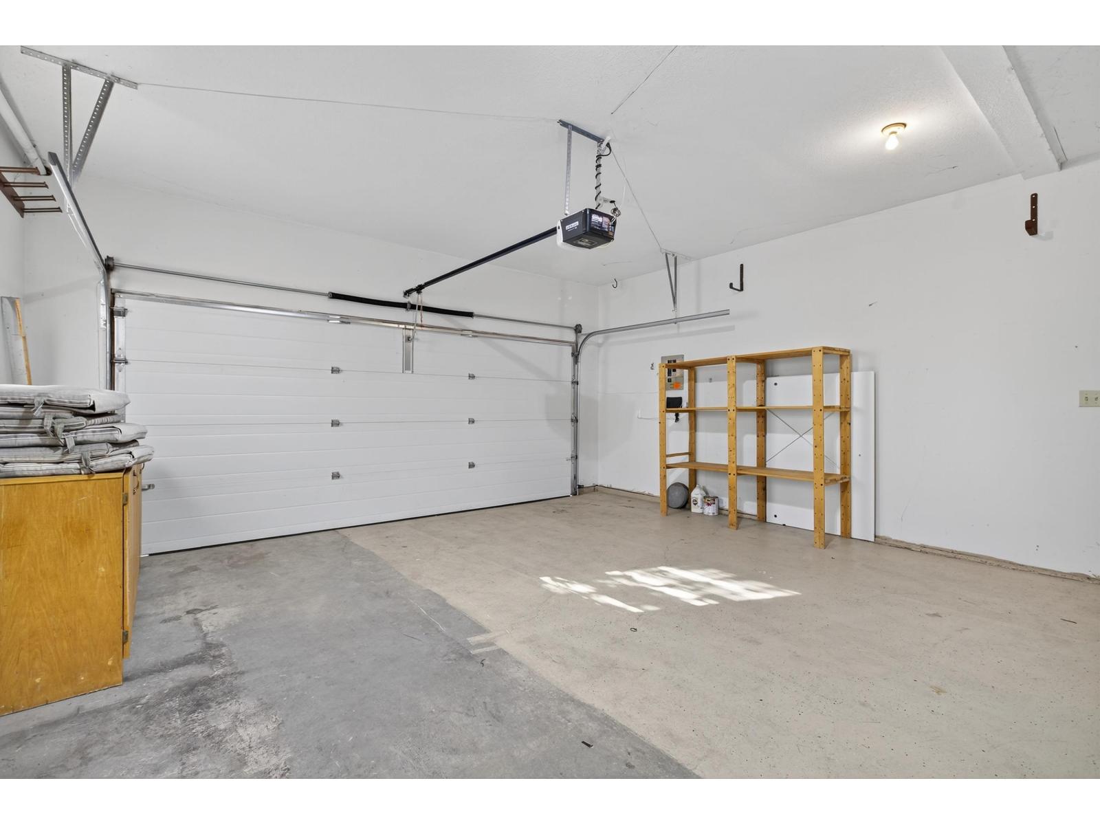 10512 Woodglen Place, Surrey, British Columbia  V4N 1V3 - Photo 29 - R3063773