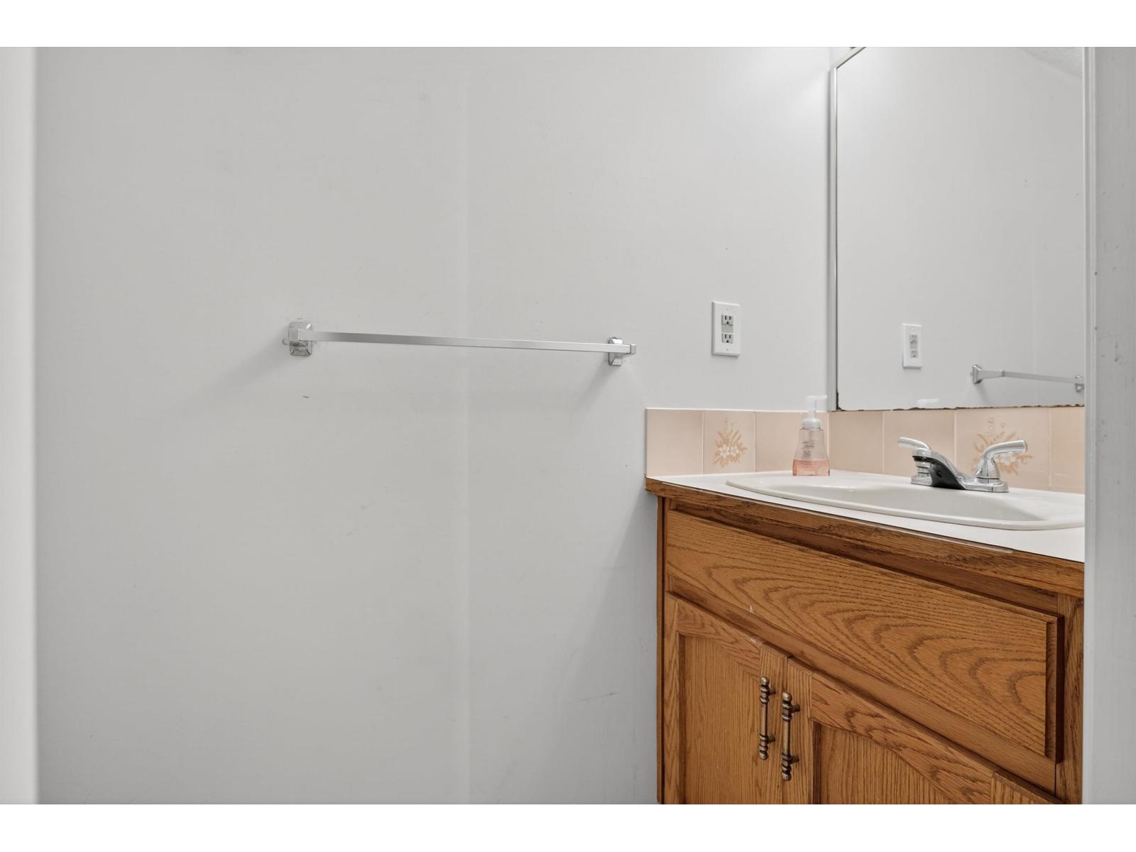 10512 Woodglen Place, Surrey, British Columbia  V4N 1V3 - Photo 25 - R3063773