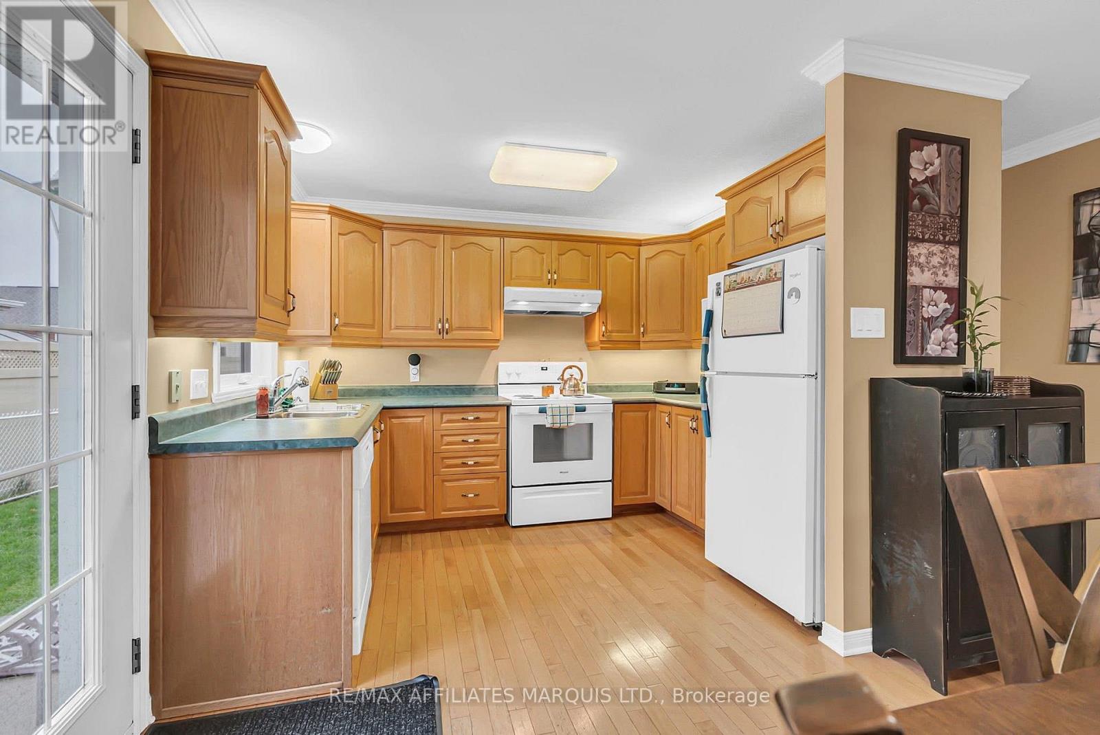 296 Northwoods Crescent, Cornwall, Ontario K6H 7M5 - Photo 13 - X12510706