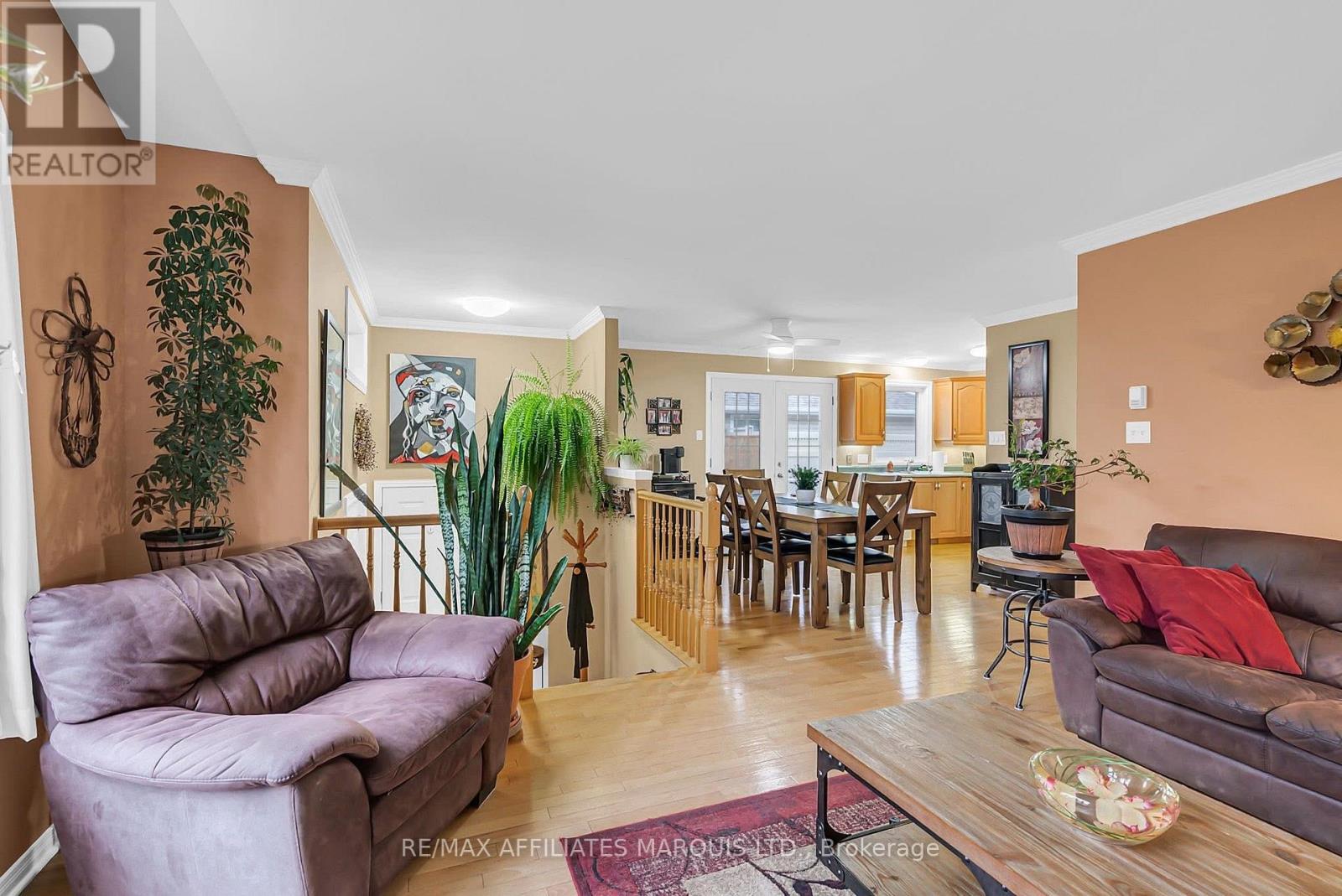 296 Northwoods Crescent, Cornwall, Ontario K6H 7M5 - Photo 9 - X12510706