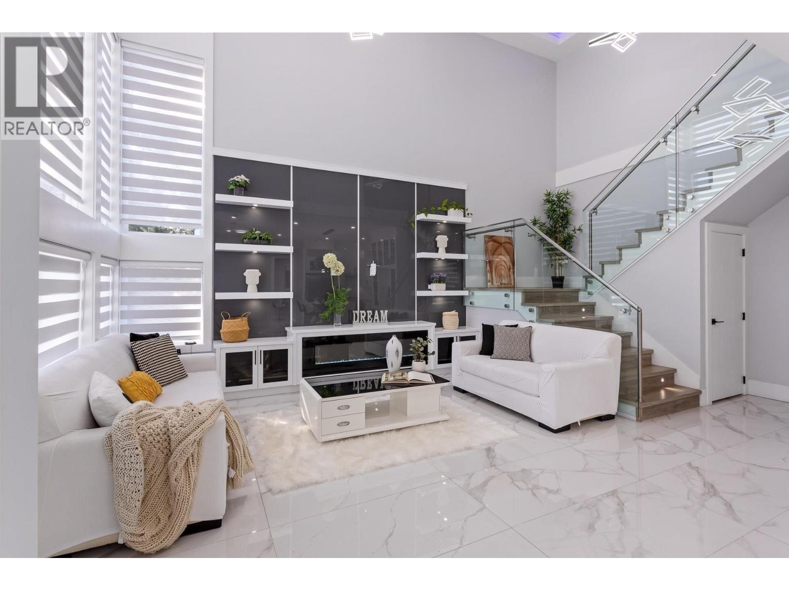 836 Macintosh Street, Coquitlam, British Columbia V3J 4Z2 - Photo 4 - R3064870