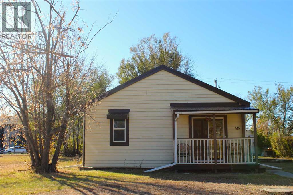 515 2 Avenue E, Brooks, Alberta  T1R 1H6 - Photo 1 - A2265705