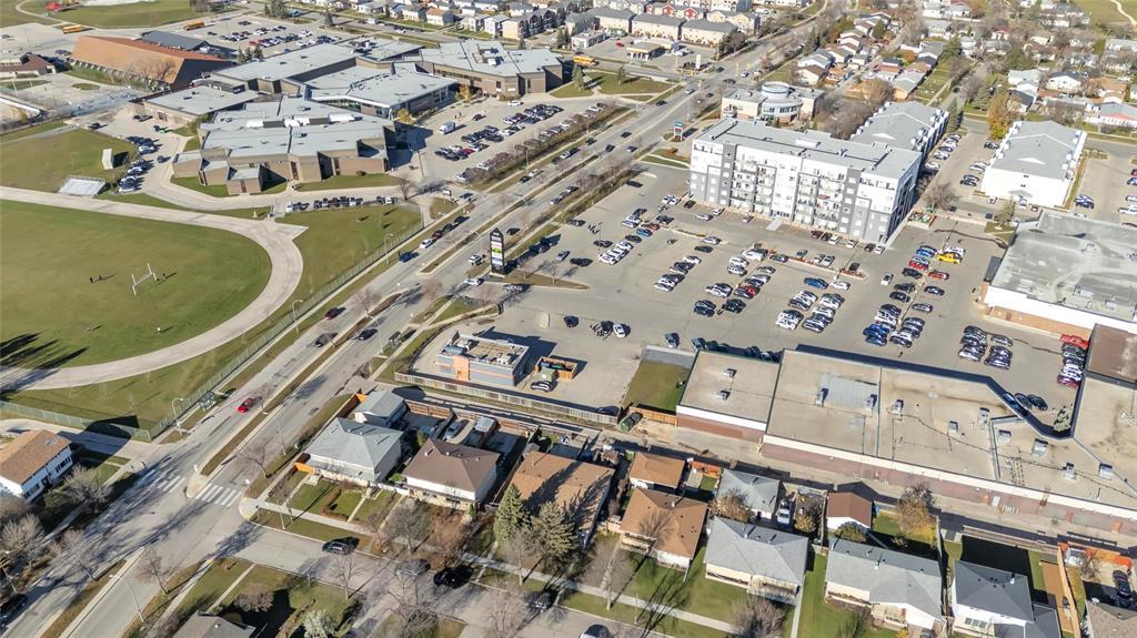 9 Maevista Place, Winnipeg, Manitoba  R2P 0L8 - Photo 22 - 202527878