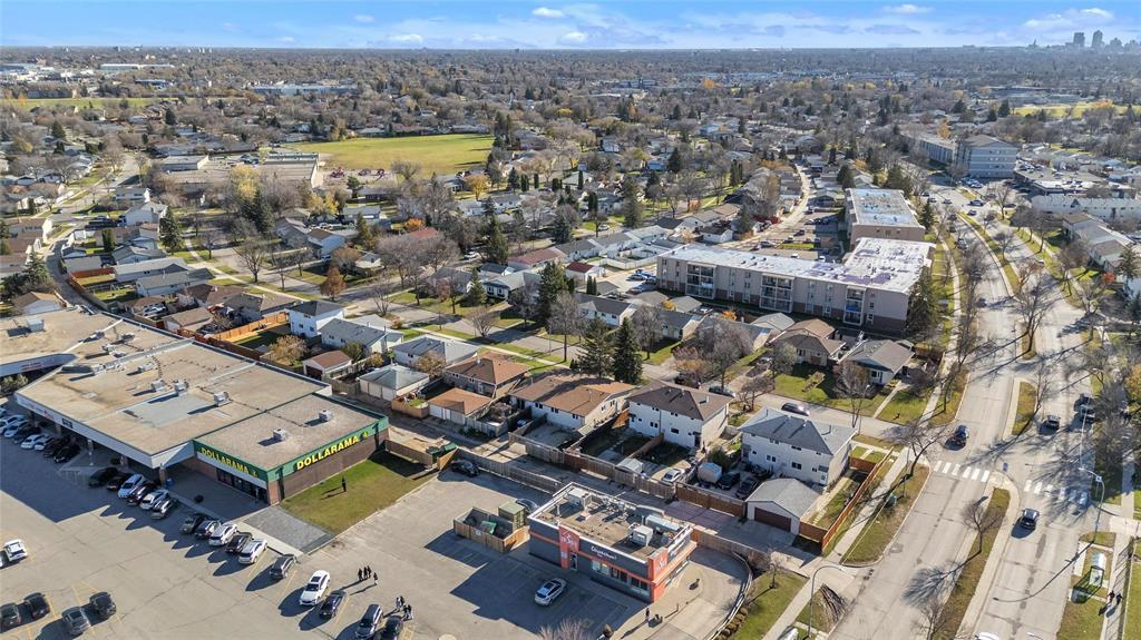 9 Maevista Place, Winnipeg, Manitoba  R2P 0L8 - Photo 24 - 202527878