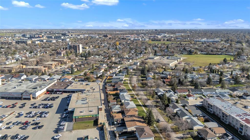 9 Maevista Place, Winnipeg, Manitoba  R2P 0L8 - Photo 25 - 202527878